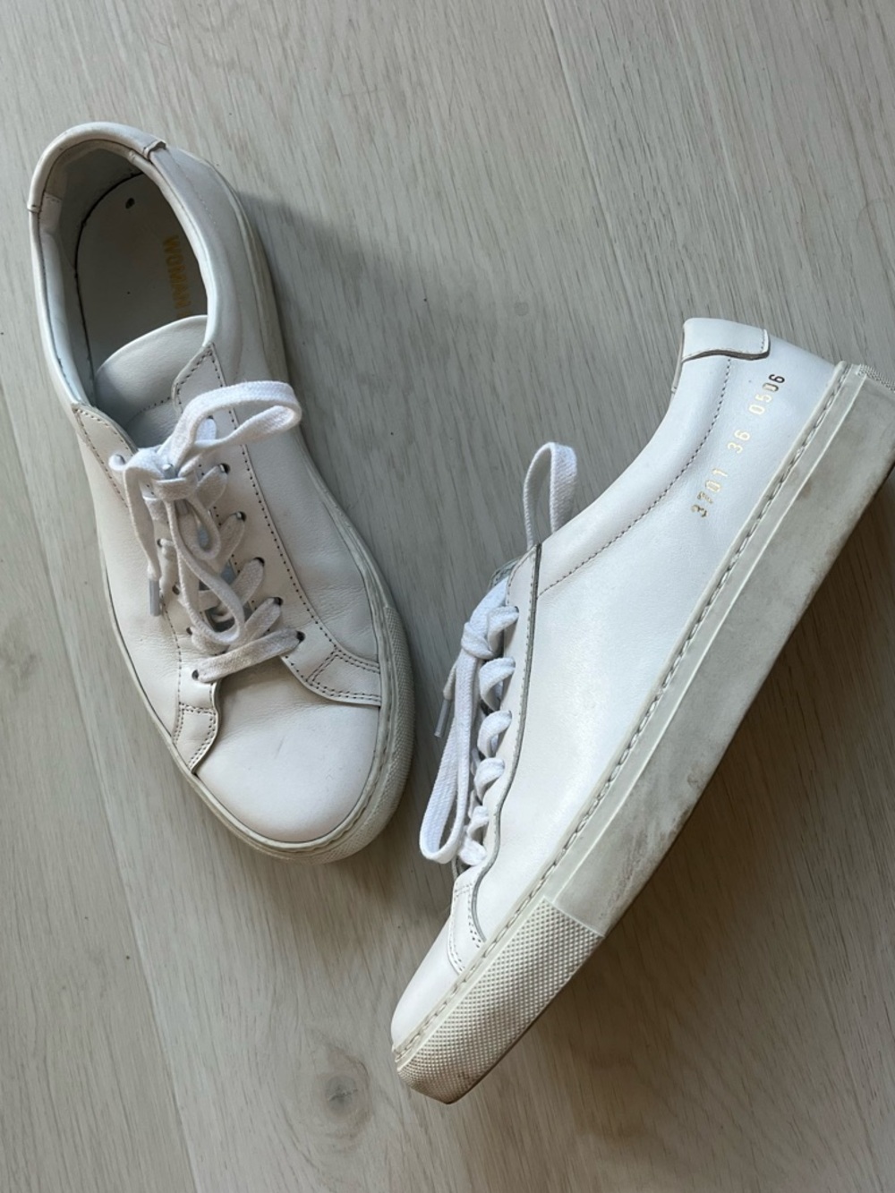 Common Projects White Leather Low-Top Sneakers